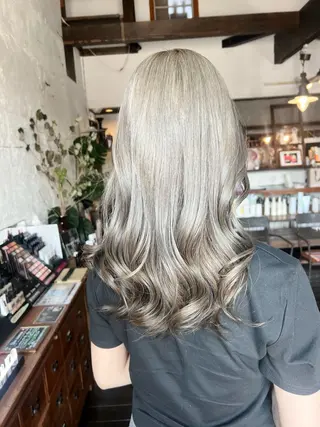 ロング カラー 🩵小野 えりか🩷のヘアスタイル