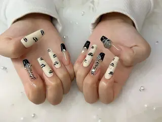 ネイル MIKIネイルサロン所属・MIKIネイル サロンのネイルデザイン