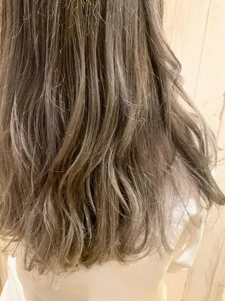 ロング カラー lucia RYOのヘアスタイル