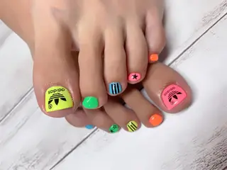 ネイル 菅野 愛花のネイルデザイン