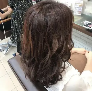 カラー 🇰🇷韓国風艶髪✨ 髪質改善 倉岡しおんのヘアスタイル