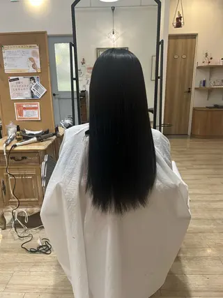 ロング 神谷 あいりのヘアスタイル