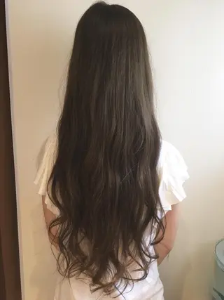 ロング カラー パーマ ヘアアレンジ IVY villa Suzu.のヘアスタイル
