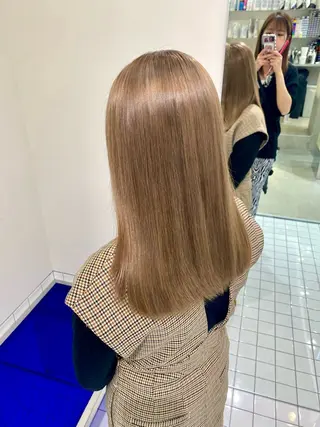 カラー 漆崎 相美のヘアスタイル