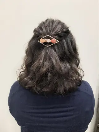 ミディアム ヘアアレンジ 沢田 瞳のヘアスタイル