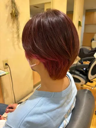 ショート カラー 井上 未悠のヘアスタイル