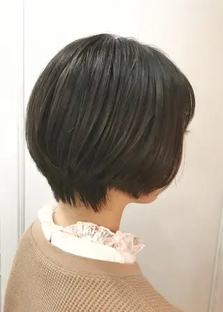 ショート 🪐脱白髪染め 🪐松尾菜々美のヘアスタイル