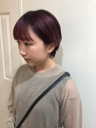 ショート カラー MIOベージュカラー 柔らかいカラーのヘアスタイル