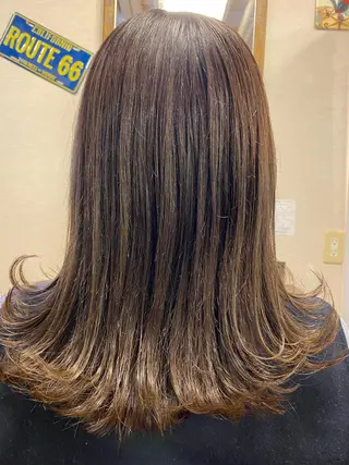 セミロング カラー liL  hair サトウリョウタのヘアスタイル