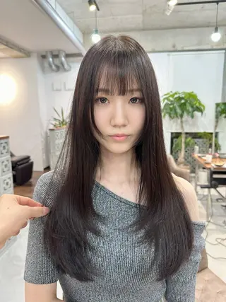 ロング カラー カイリ /レイヤーカットのヘアスタイル