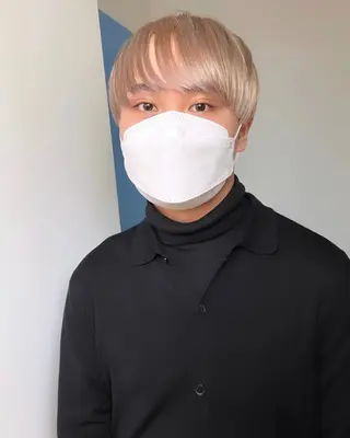 カラー メンズ ショート/ウルフ ハイトーン/カイセイのヘアスタイル