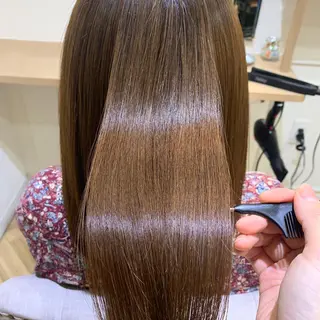 ミディアム 大久保 真希のヘアスタイル