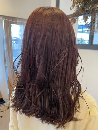 セミロング 由比藤理子 ブリーチカラー🌈のヘアスタイル