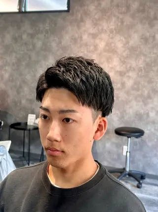 ショート 緒方 翔英のヘアスタイル