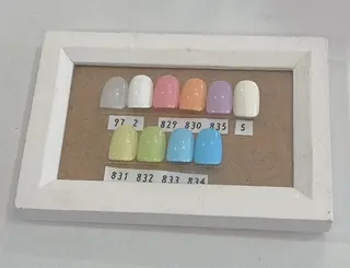 abbie蒲田所属・abbie mibeのネイルデザイン