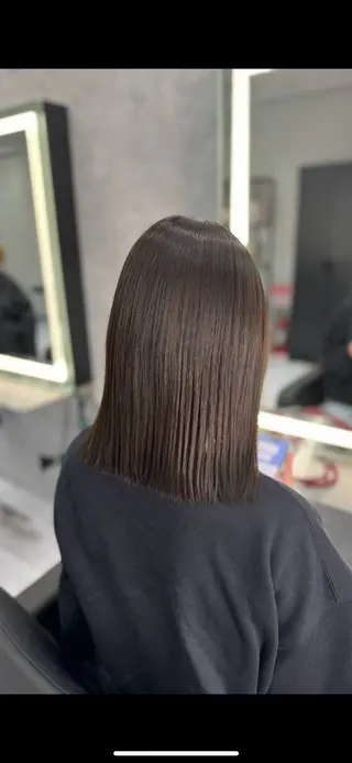 ミディアム 安藤 美羽のヘアスタイル