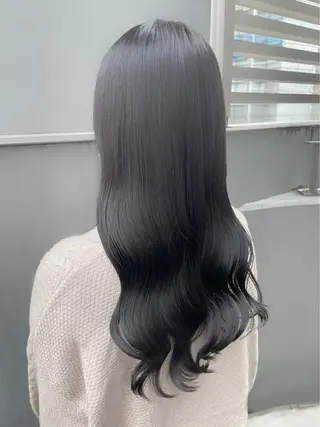 ロング カラー 中村 彩乃のヘアスタイル
