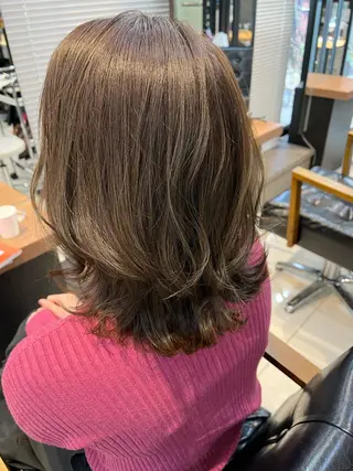 ミディアム カラー ヘアアレンジ メンズ キッズ マツエク・マツパ アイブロウ 透明感カラー🤎 ゆりのヘアスタイル