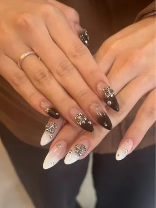 ネイル Vistar nail所属・黒崎店 MOMOKAのネイルデザイン