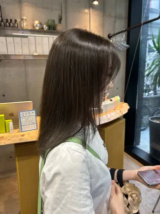 ミディアム カラー アシスタント miyuのヘアスタイル
