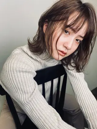 ミディアム 宮腰 瑠果のヘアスタイル