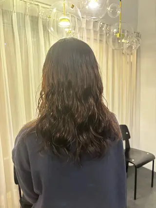 パーマ comeghead 琴音のヘアスタイル