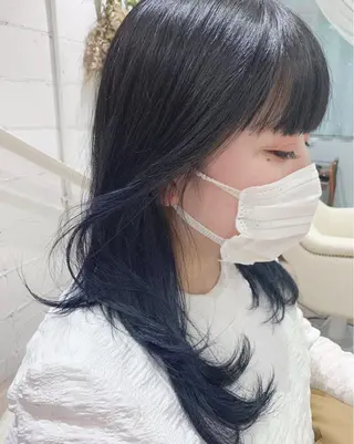 セミロング カラー mayu🤍 透明感カラーのヘアスタイル