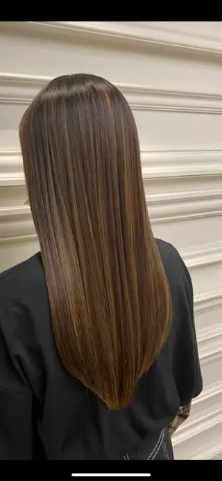 ロング 髪質改善イノアカラー 富澤ショウタのヘアスタイル