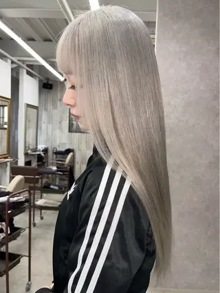 ロング 中道 晶のヘアスタイル