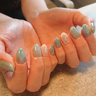 ネイル ジェヌインネイル 河内のネイルデザイン