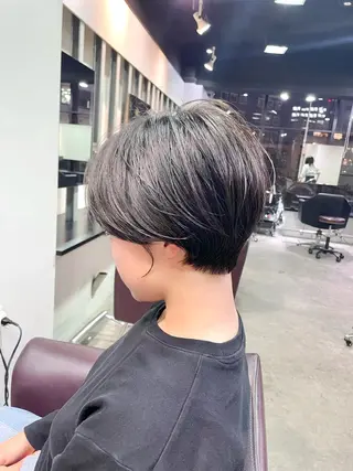 ショート カラー 韓国/レイヤーカット 顔周り/廣瀬達哉のヘアスタイル