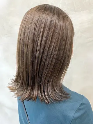 ミディアム カラー HAYATA/透明感 /派手髪/ケアブリのヘアスタイル