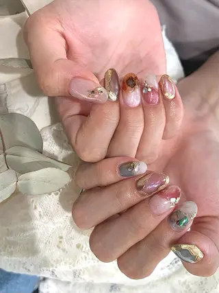 ミディアム m kaori𓃟のネイルデザイン