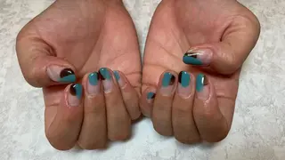 ネイル CHOUETTE Shioriのネイルデザイン