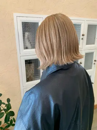 ショート カラー カワサキ マホのヘアスタイル