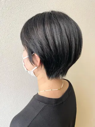 ショート 沢田 瞳のヘアスタイル