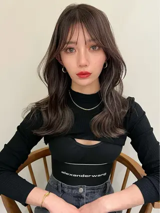 ロング カラー 関 珠季のヘアスタイル