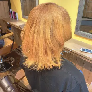 ミディアム カラー ヨシダ アズサのヘアスタイル