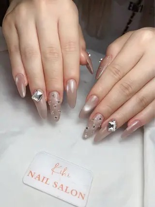 ネイル 💕鈴木ユリ パラジェル/オフ無料のネイルデザイン