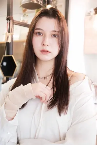 ロング 髪質改善/縮毛矯正/ 艶カラー/ヘッドスパのヘアスタイル