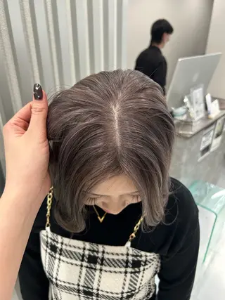 ロング あやめ🪽 オリーブ/ハイトーンのヘアスタイル