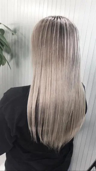セミロング カラー LOOP hairのヘアスタイル