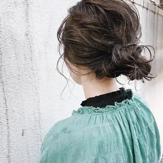 ミディアム ヘアアレンジ 砂原 ひよりのヘアスタイル