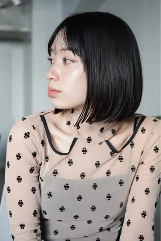ミディアム 市原亮/塩釜口/ ツイスパ/波巻きのヘアスタイル