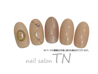 ネイル 矢川 まどかのネイルデザイン