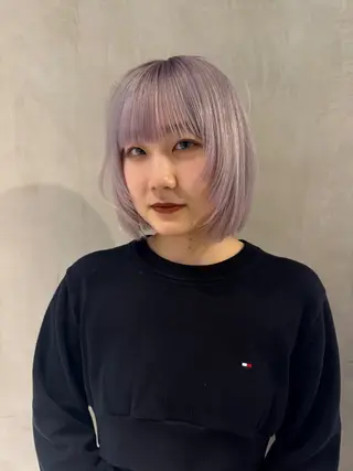 カラー 黒染め落とし ムラ修正　ハイトーンのヘアスタイル