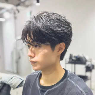 ショート パーマ メンズ フェザーパーマ職人 🪶ryosukeのヘアスタイル