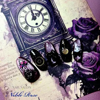 ネイル Noble Rose🥀のネイルデザイン