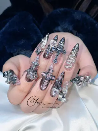 ネイル YURI NAILのネイルデザイン