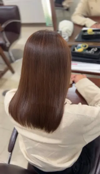 ミディアム 越納 陸のヘアスタイル